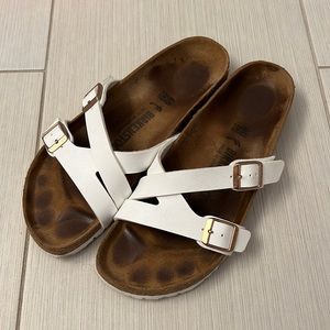 Birkenstock women’s white sandals. Size 40